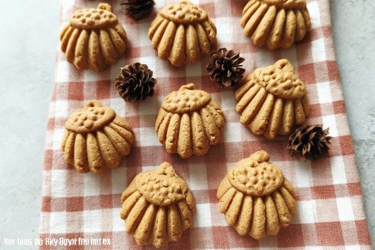 Nutter Butter Acorn Cookies 8.Png